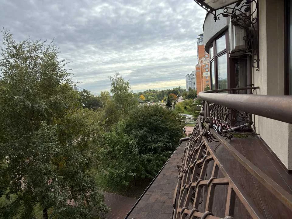 Квартира. Київ, Оболонська набережна вул.