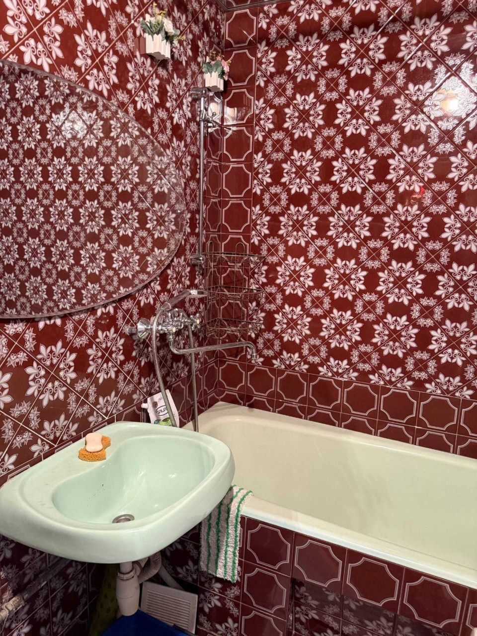 Sale of a 2-room apartment on вул. Тростянецька 6d