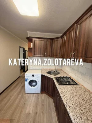 Selling a 2-room apartment in the Center, intersection of Nauki Avenue and K Street