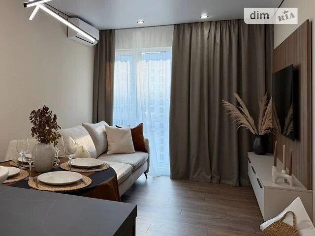 Sale of 2-room apartment 60 sq. m. on Mykhaylo Maksymovycha st. 24G