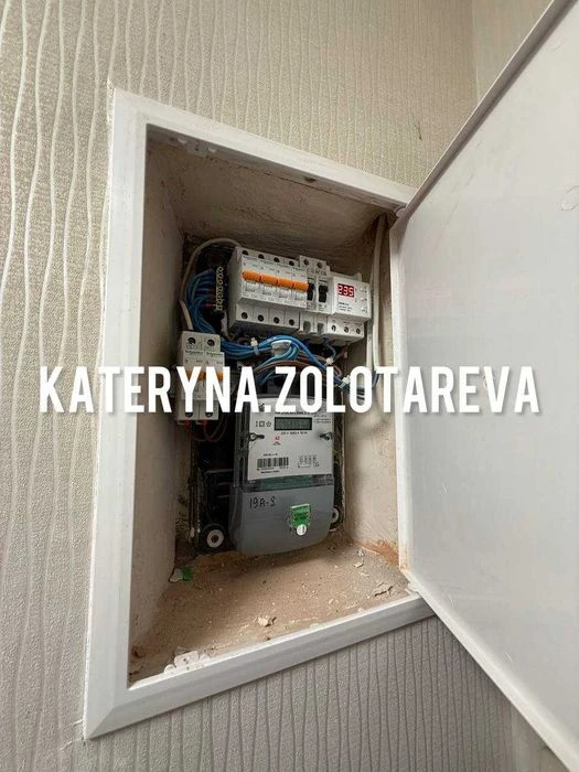 Selling a 2-room apartment in the Center, intersection of Nauki Avenue and K Street