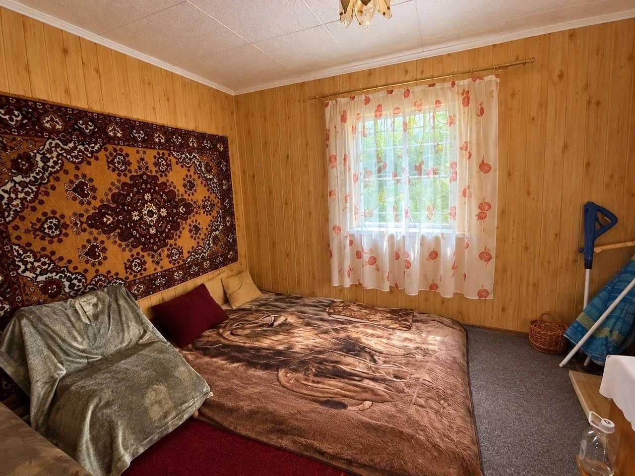 Продаж: дачний будинок на земельній ділянці,