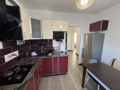 Продається 4-кімнатна квартира з ремонтом по вул. Молодіжна