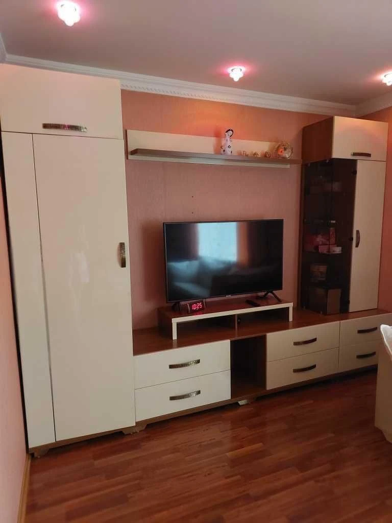 Two-room apartment, ready to move in today!