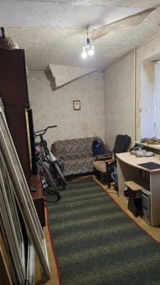 Продаю 2к квартиру возле "Колоса"