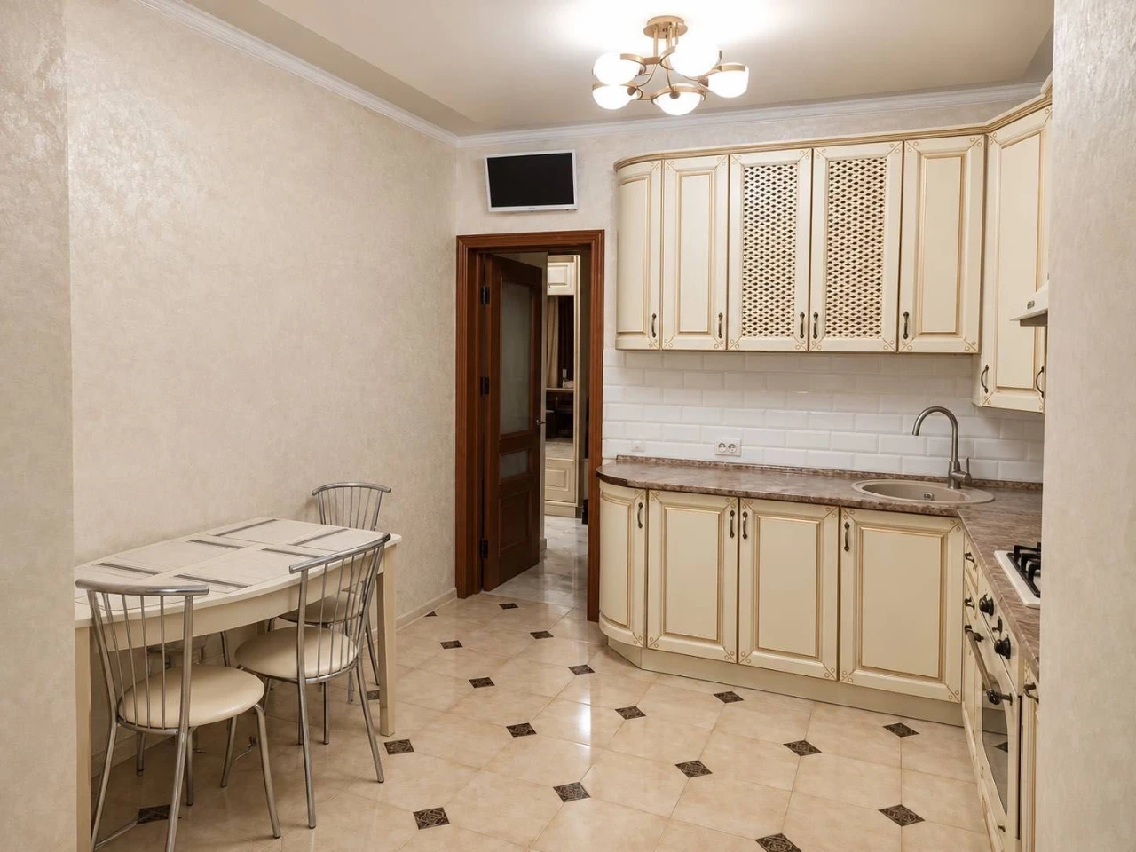 Продается 3-комнатная квартира в новостройке