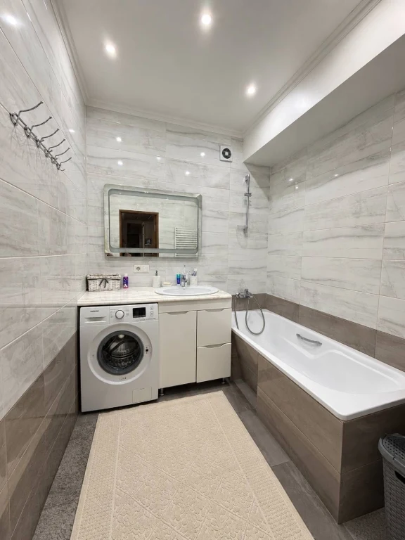 Продается 3-комнатная квартира в новостройке