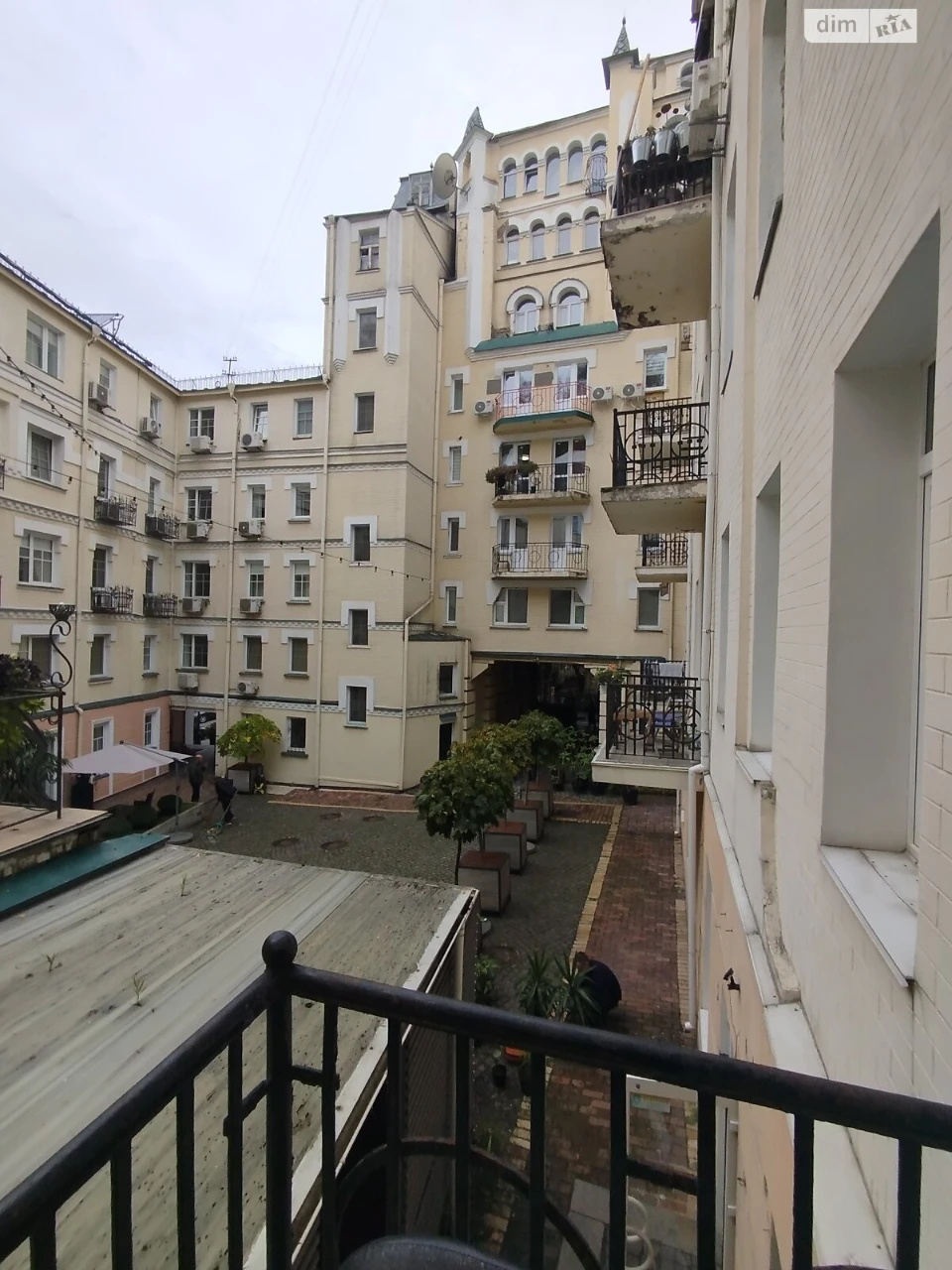 Long-Term Rental Apartment Podil