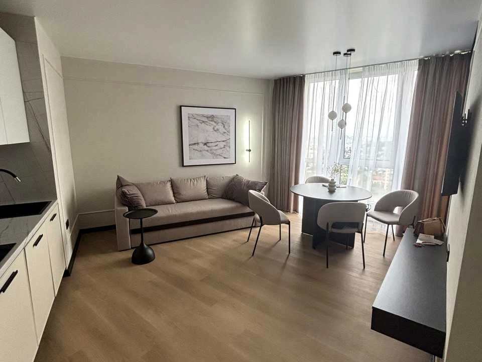 Apartment. Viktor Nekrasova st., Kyiv
