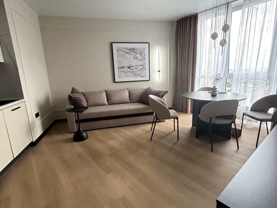 Apartment. Viktor Nekrasova st., Kyiv