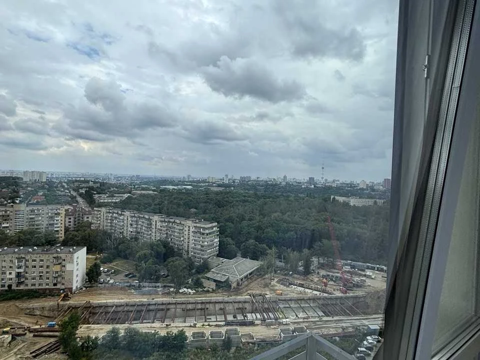 Apartment. Viktor Nekrasova st., Kyiv