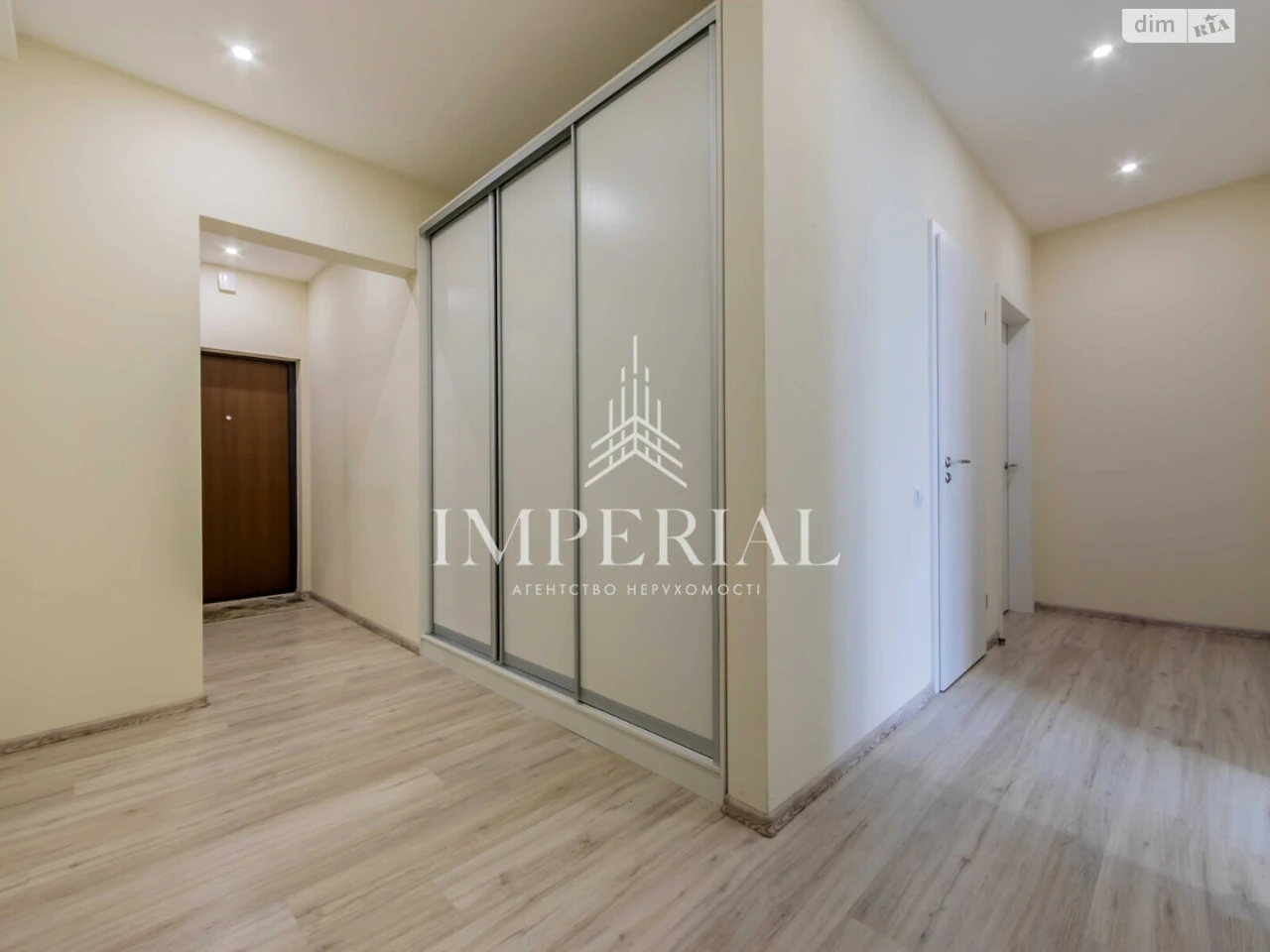 Long-Term Rental Apartment, Holosiiv