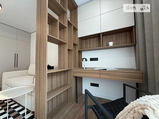 Sale of 2-room apartment 60 sq. m. on Mykhaylo Maksymovycha st. 24G