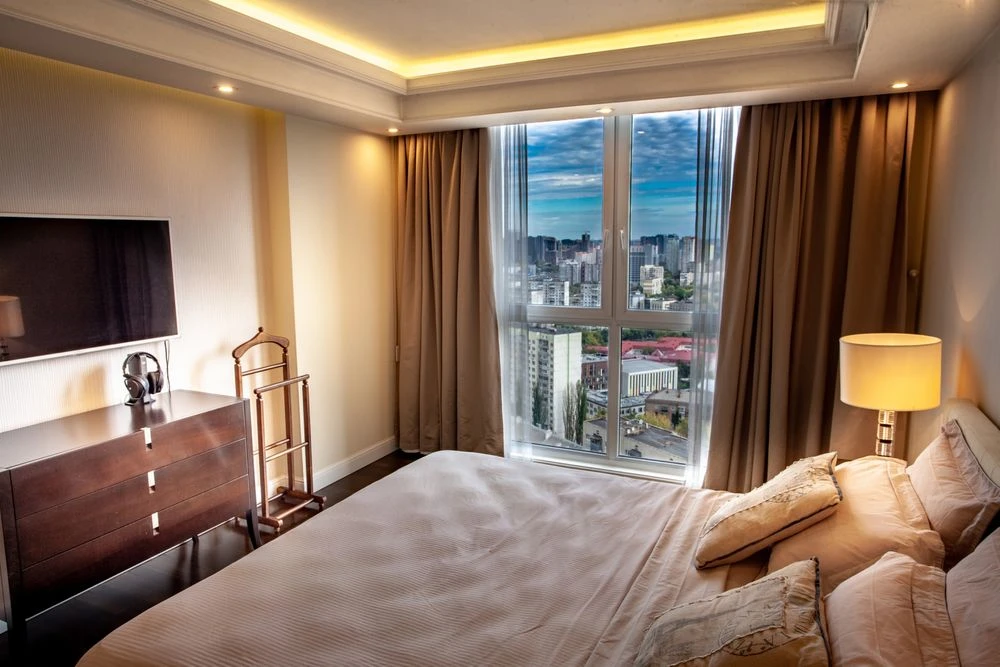 Apartment with panoramic view of Holosiivsky Park in ЖК Park
