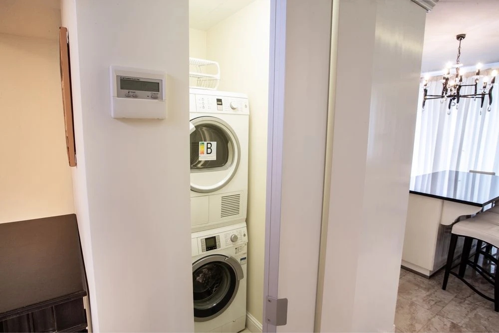 Apartment with panoramic view of Holosiivsky Park in ЖК Park