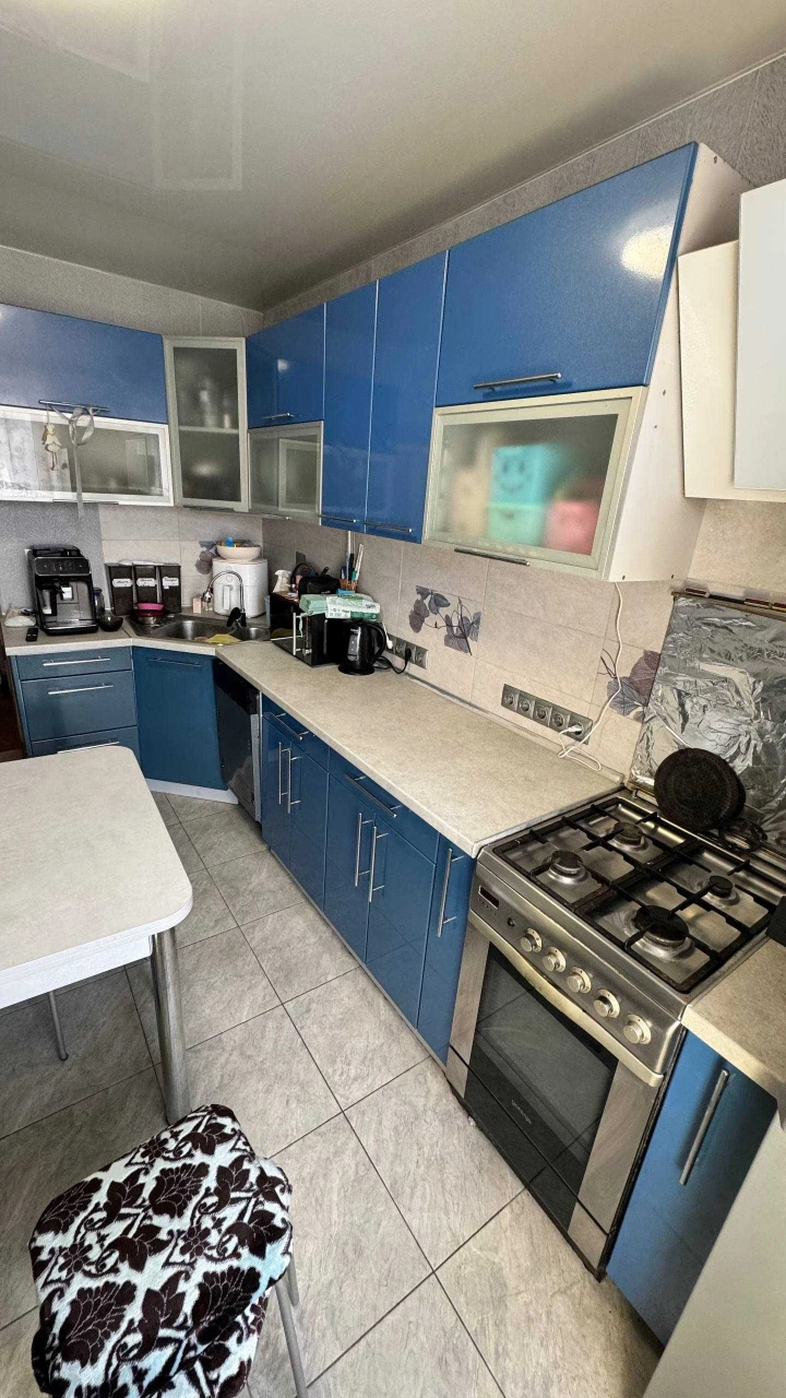 For Sale: 3-room apartment, S. Richtera / Privat Bank