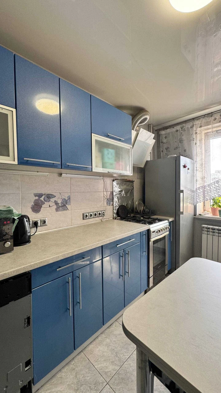 For Sale: 3-room apartment, S. Richtera / Privat Bank