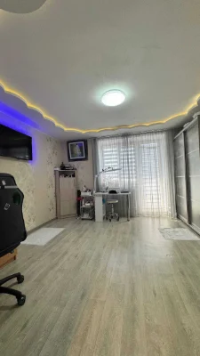 For Sale: 3-room apartment, S. Richtera / Privat Bank