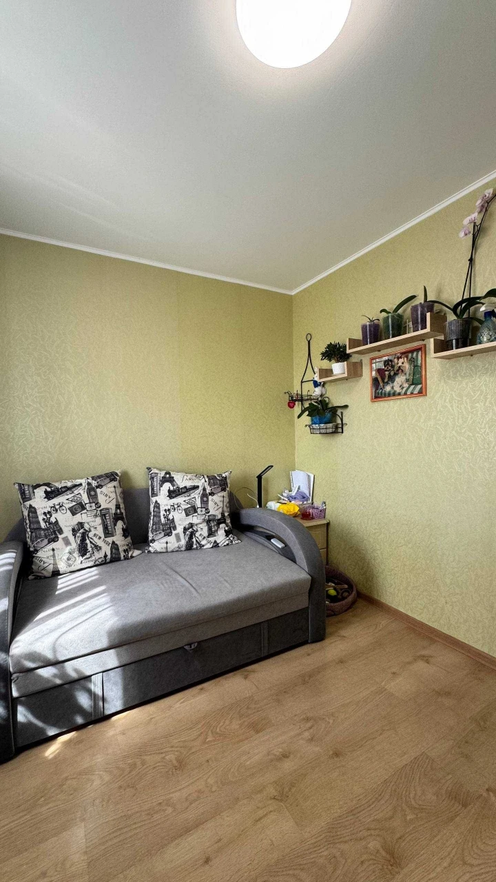 For Sale: 3-room apartment, S. Richtera / Privat Bank