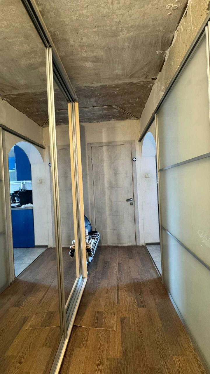 For Sale: 3-room apartment, S. Richtera / Privat Bank