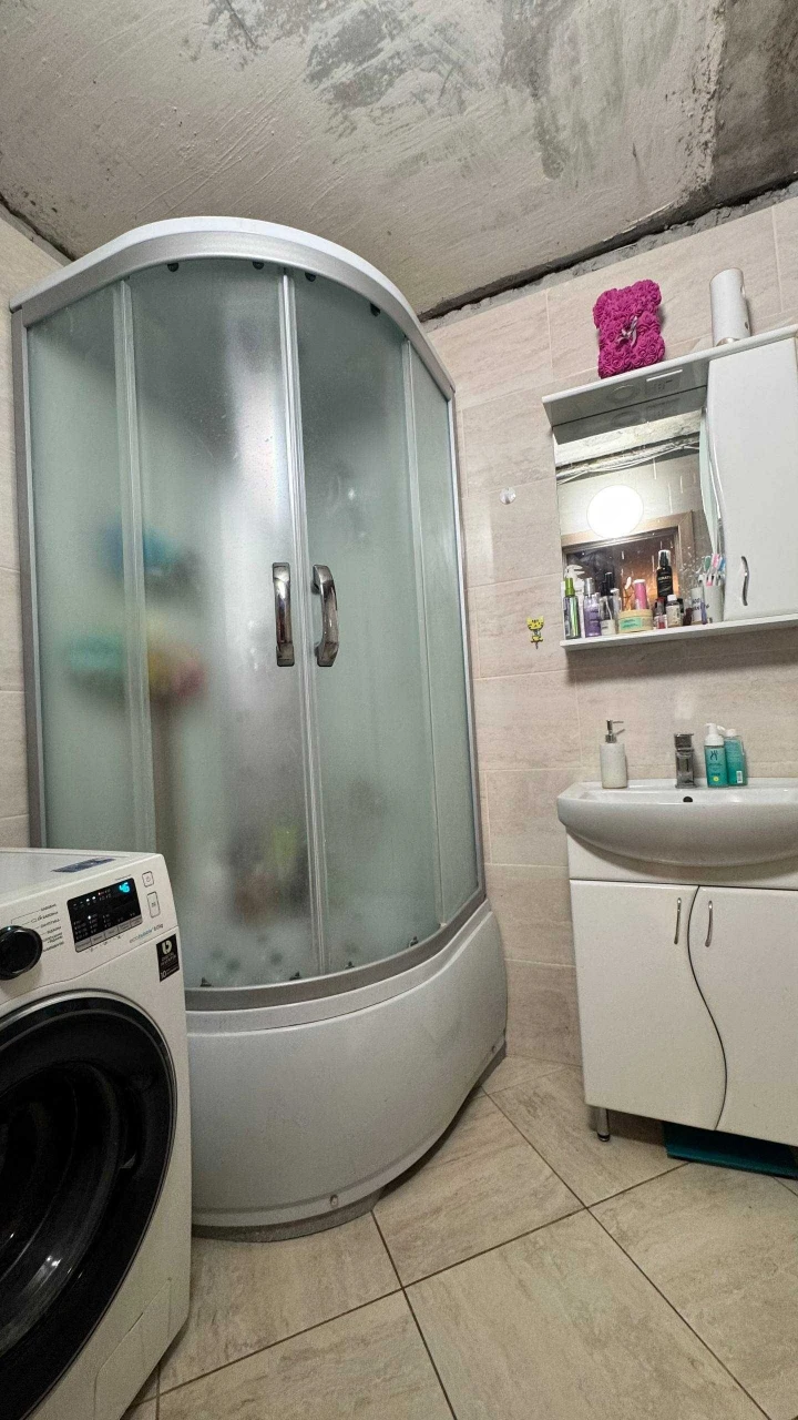 For Sale: 3-room apartment, S. Richtera / Privat Bank