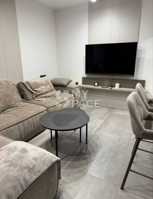 2-room apartment, Center, B. Khmelnytskyi, University