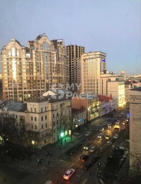 2-room apartment, Center, B. Khmelnytskyi, University