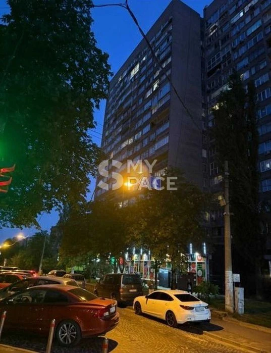 2-room apartment, Center, B. Khmelnytskyi, University