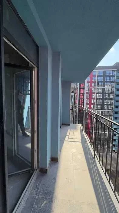 Однокімнатна квартира з терасою в ЖК "Skygarden"
