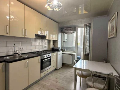 Apartment. Ivano-Frankivsk, Stepan Bandery Street