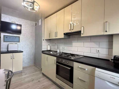 Apartment. Ivano-Frankivsk, Stepan Bandery Street