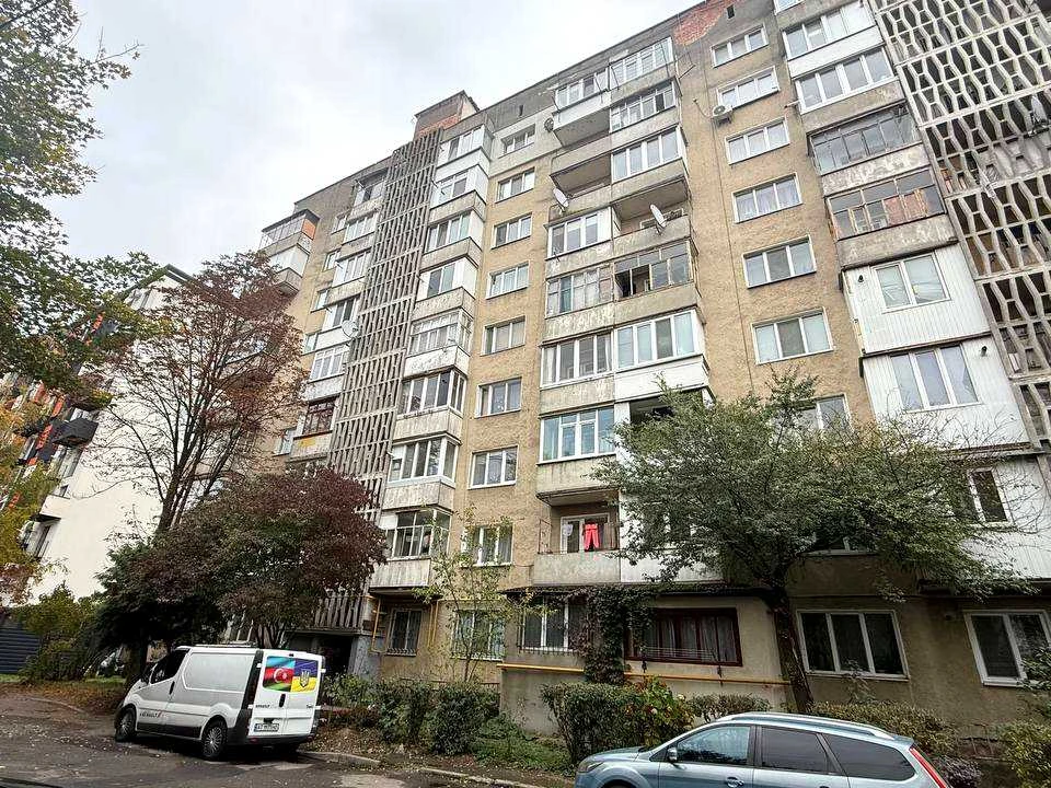 Apartment. Ivano-Frankivsk, Stepan Bandery Street