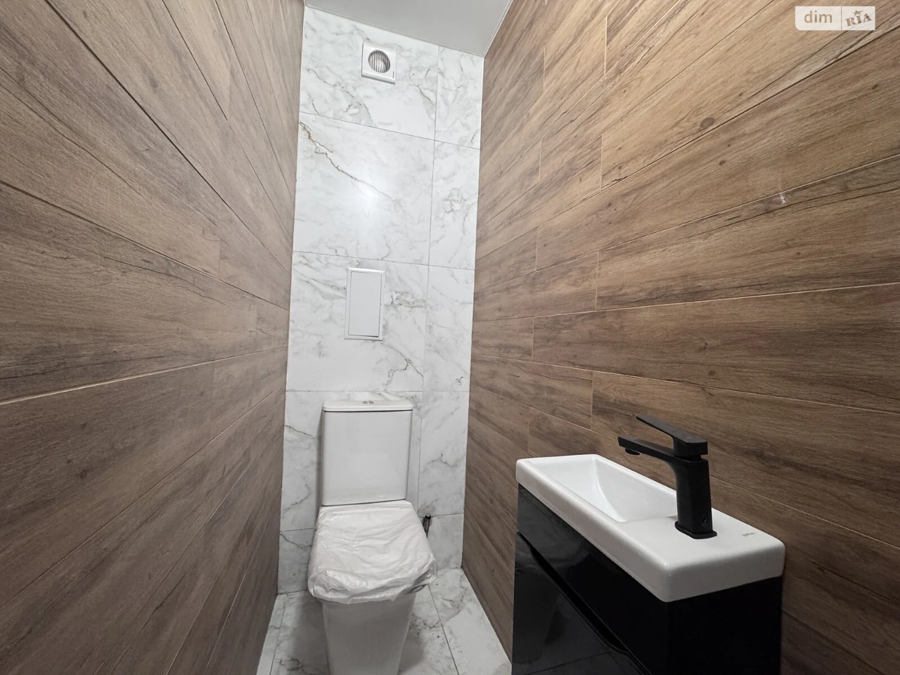 Apartment for Sale - Pasichna