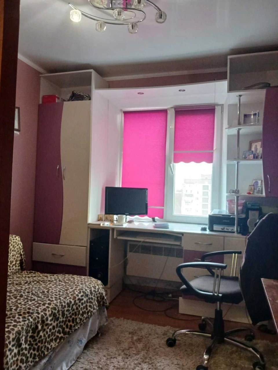 3-bedroom apartment for sale on Volkova
