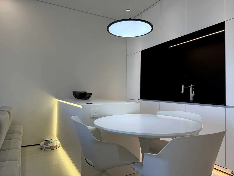 Apartment. Kyiv, Saperne Pole Street