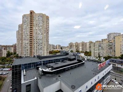 Квартира. Драгоманова, Київ