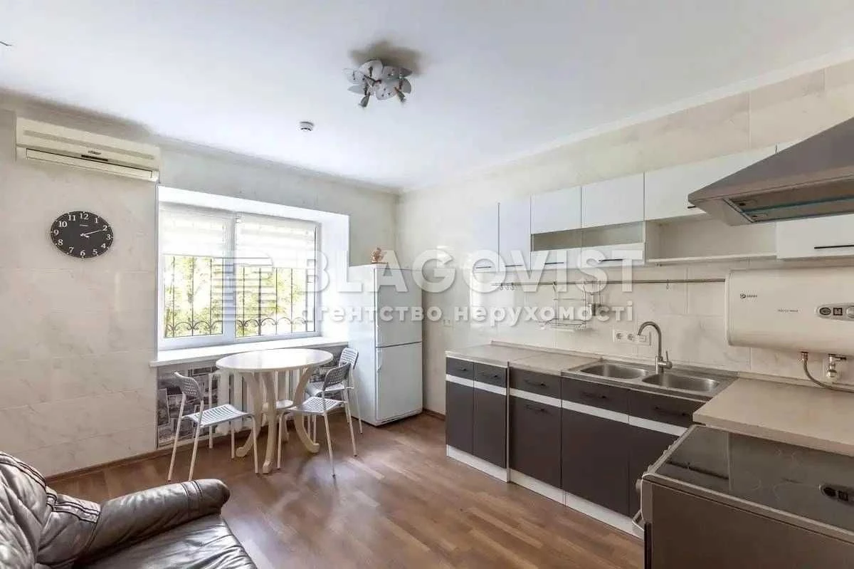 Best Offer! Sale of a 2-bedroom apartment of 88.4 sq m on Baidi-Vishnevytsky Street