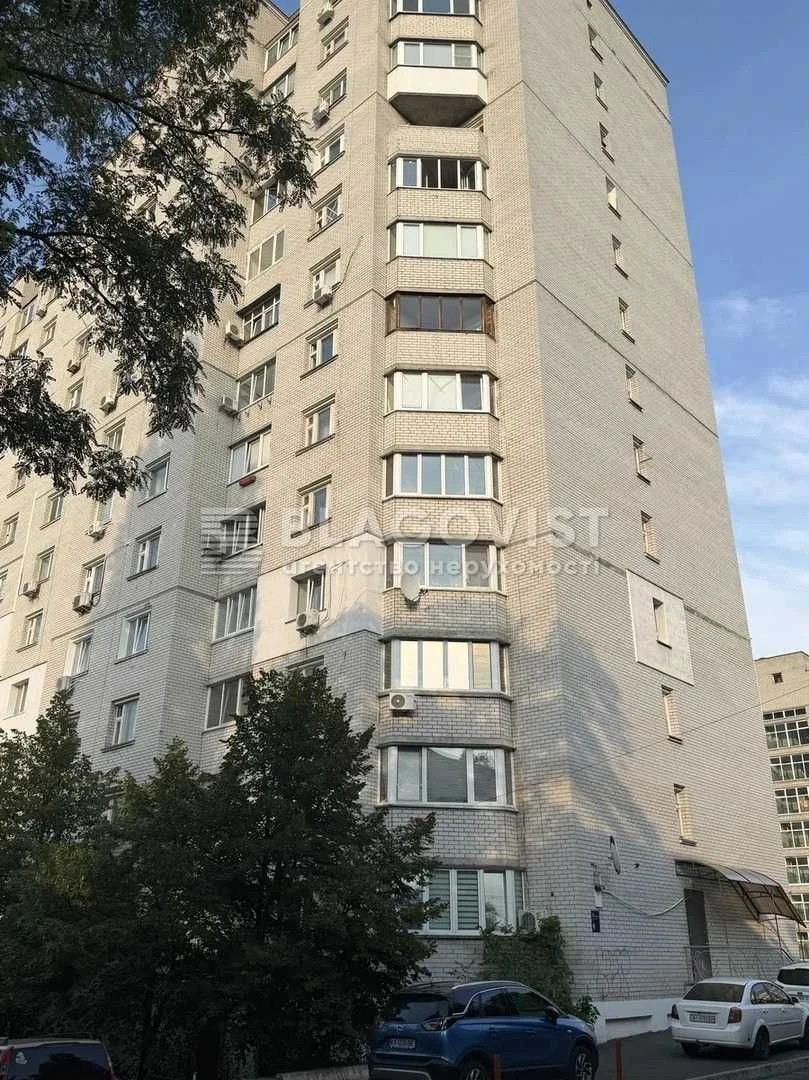 Best Offer! Sale of a 2-bedroom apartment of 88.4 sq m on Baidi-Vishnevytsky Street