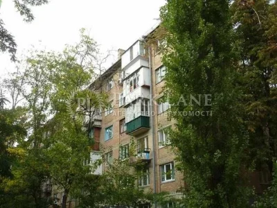 Sale of a 2-room apartment in the Pechersk district