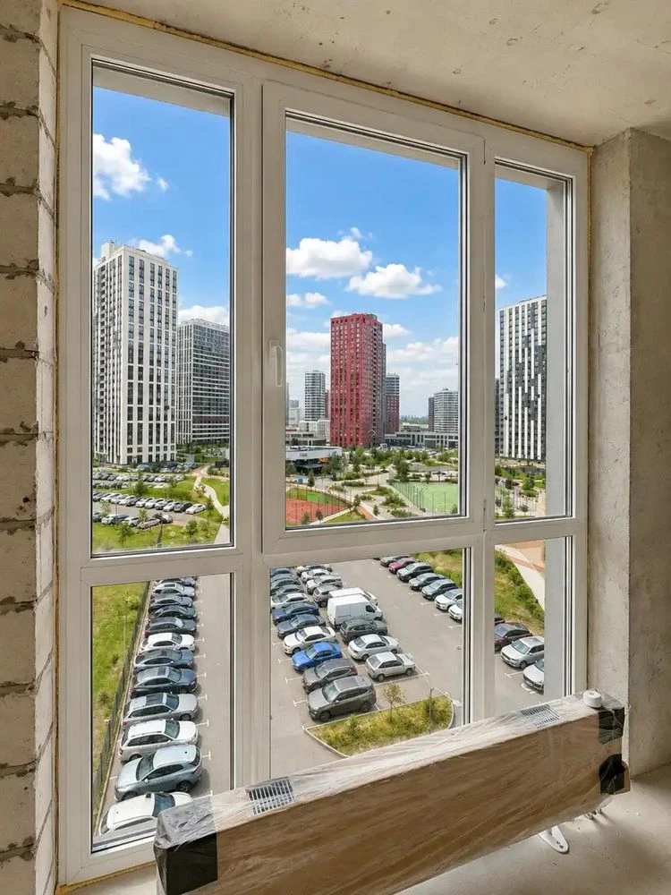 Продам 2к квартиру в ЖК Варшавський + плюс / низький поверх/