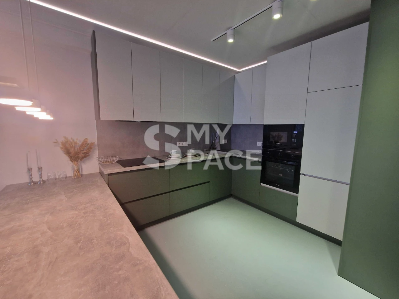 Продаж 1-кім. квартири в ЖК Manhattan, просп. Берестейський, метро