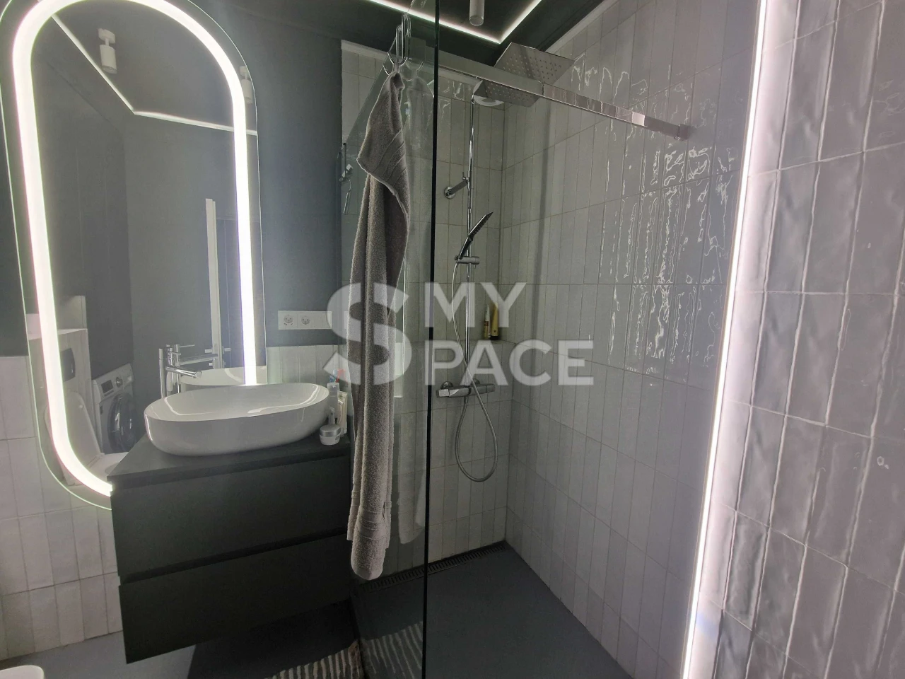 Продаж 1-кім. квартири в ЖК Manhattan, просп. Берестейський, метро