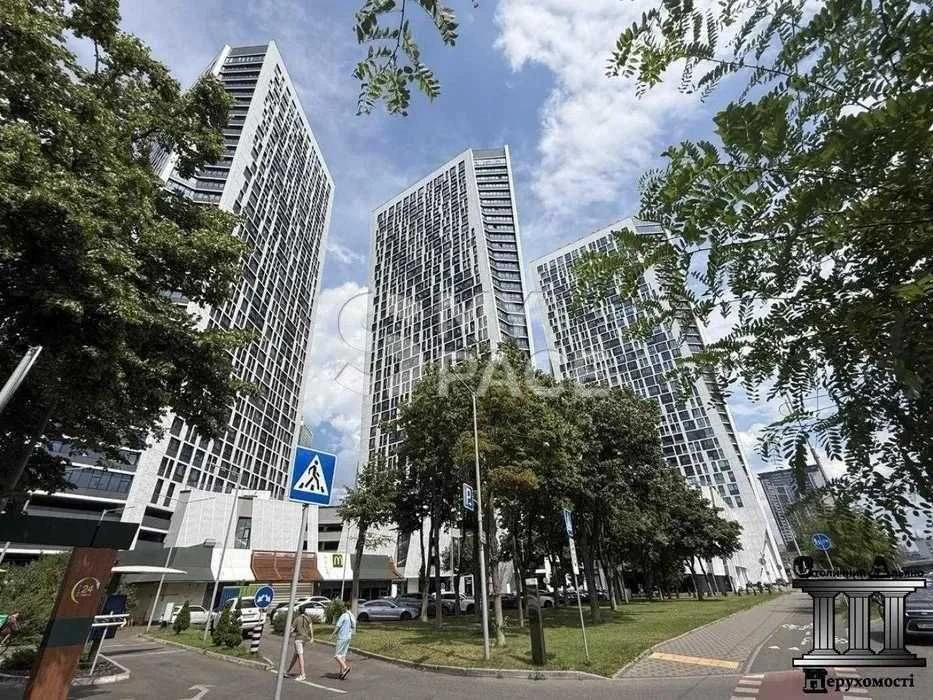 Продаж 1-кім. квартири в ЖК Manhattan, просп. Берестейський, метро