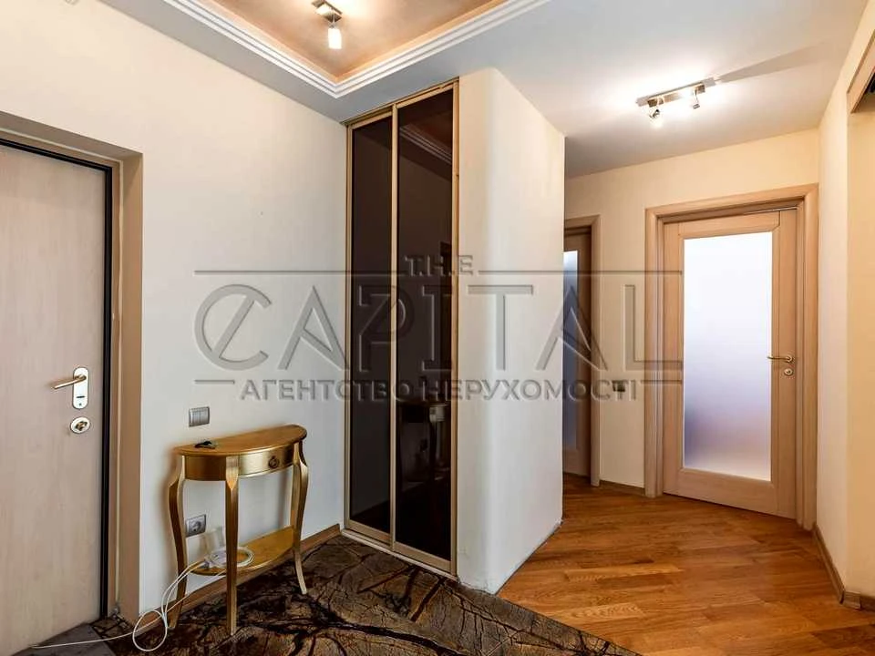 Apartment. Dragomano Street, Kyiv