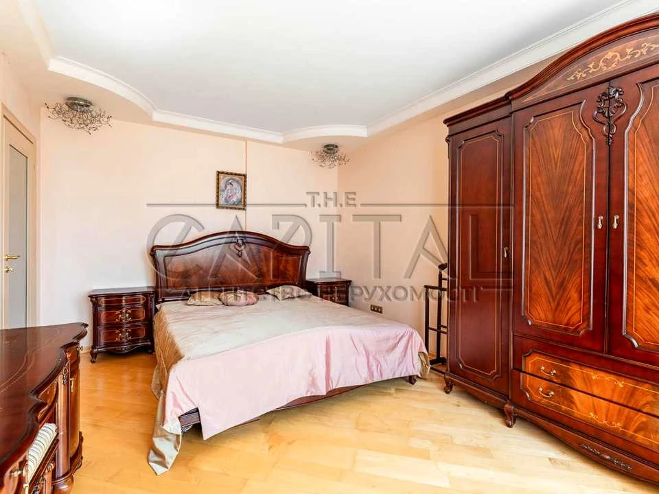 Apartment. Dragomano Street, Kyiv