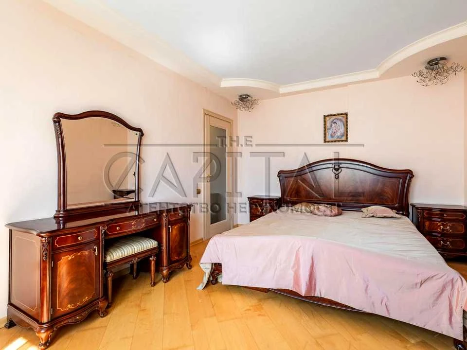 Apartment. Dragomano Street, Kyiv