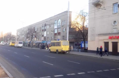 3 rooms of 89 m2 on Metalurgov in the basement of Vozle MakD