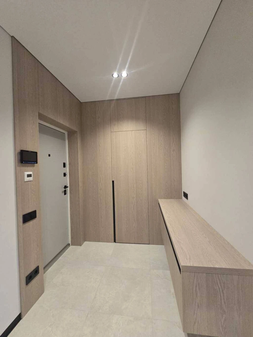 Продам 1-к квартиру Киев, Голосеевский, Метрологическая ул,