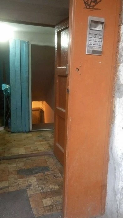 3 rooms of 89 m2 on Metalurgov in the basement of Vozle MakD