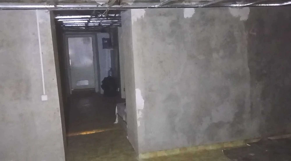 3 rooms of 89 m2 on Metalurgov in the basement of Vozle MakD